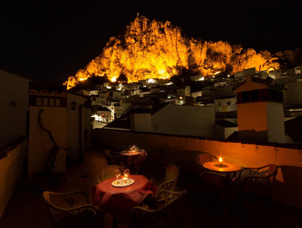 Jade Hotel อูบริเก ภายนอก รูปภาพ